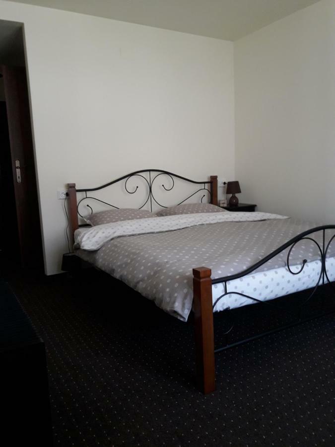 Oravitza Inn Oravicabánya Kültér fotó